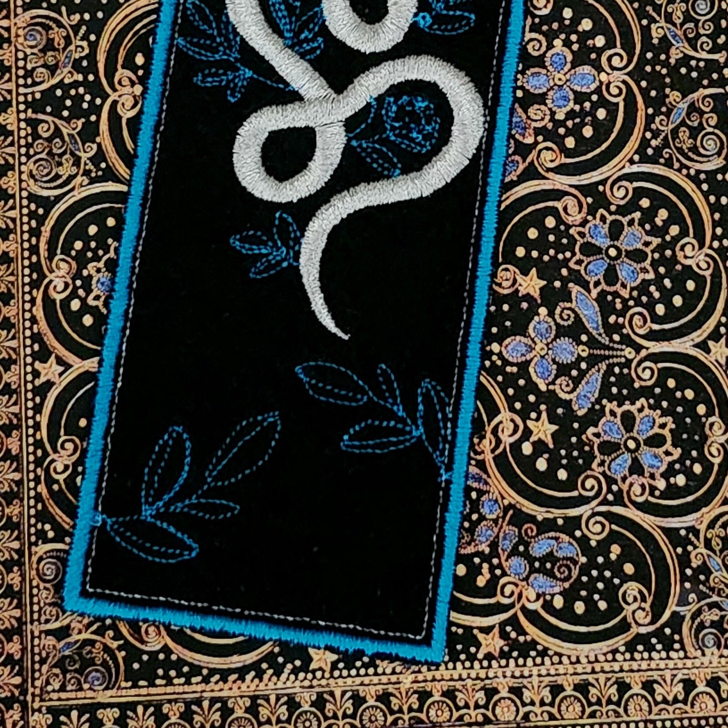 Marque-pages brodé « Lakestone bleu »