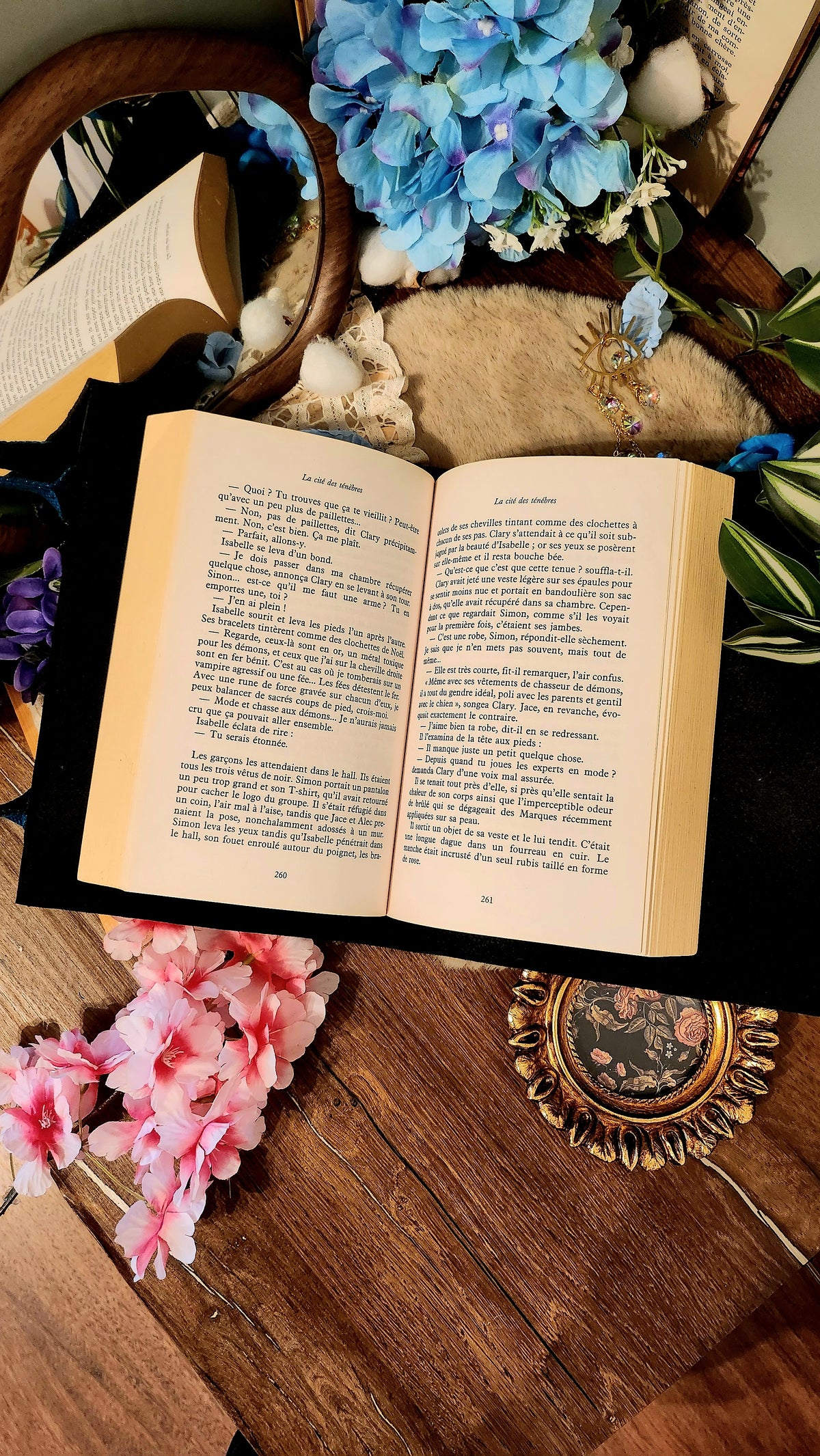Romantasy Book Bag