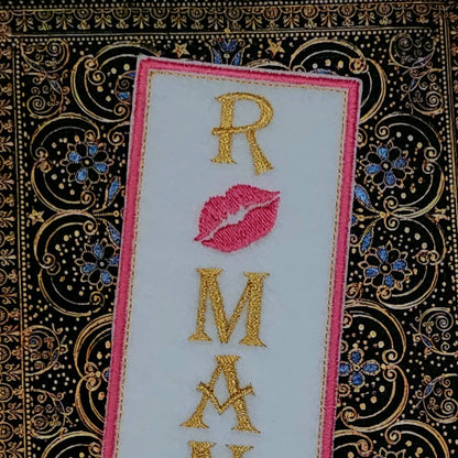 Marque-pages brodé « Romance »