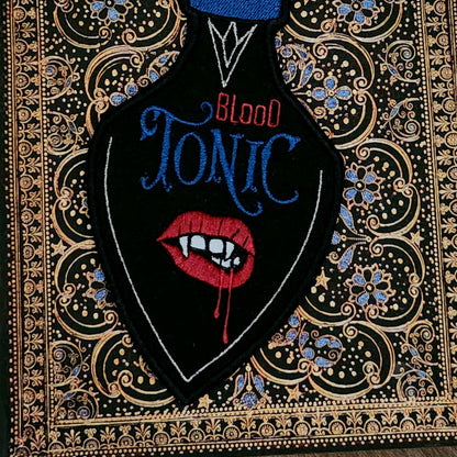 Marque-pages brodé « Blood»