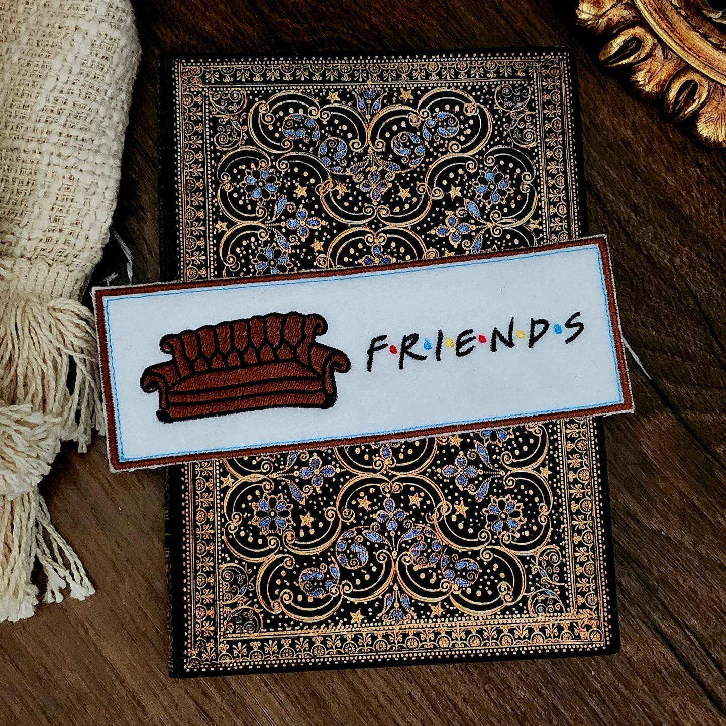 Marque-pages brodé « Friends »