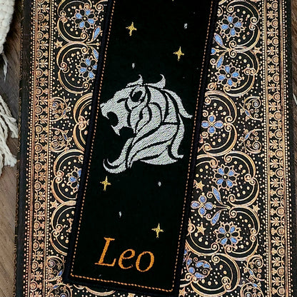 Marque-pages brodé « Lion »