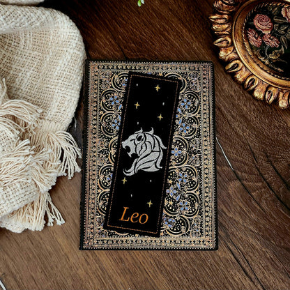 Marque-pages brodé « Lion »