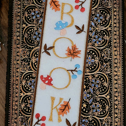 Marque-pages brodé « Fall »