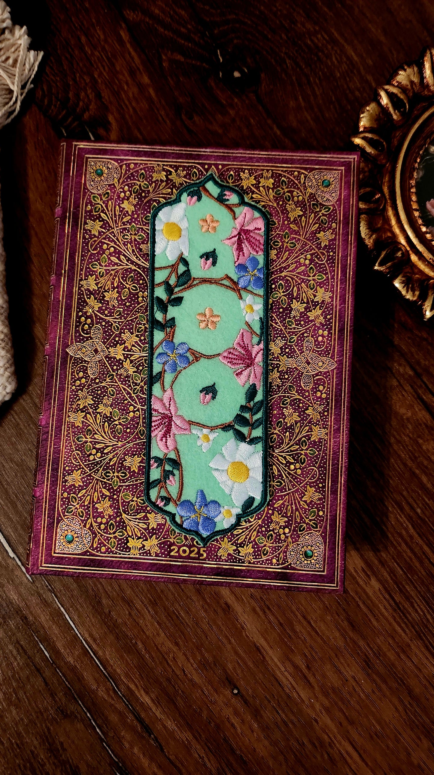 Marque-pages brodé " Printemps "