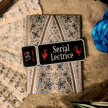 Marque-pages brodé « Serial Lectrice Ticket »