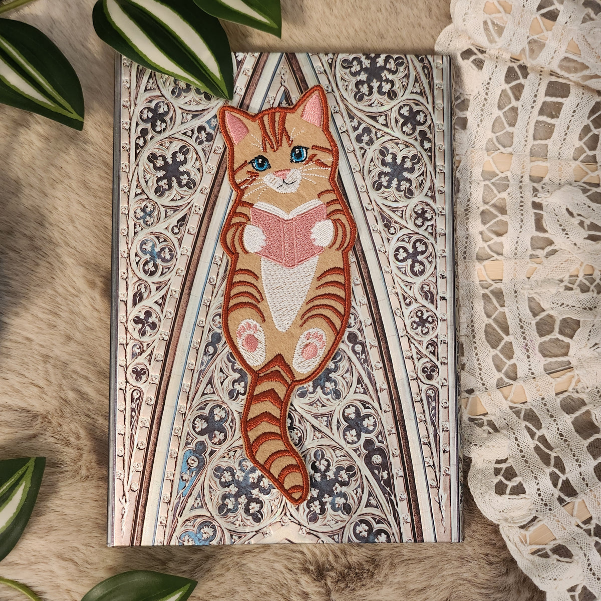 Marque-pages brodé " Chat "