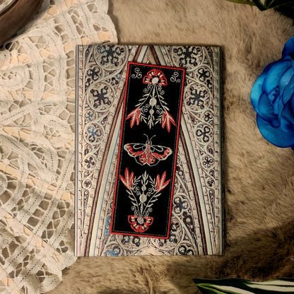 Marque-pages brodé « Red Papilio »